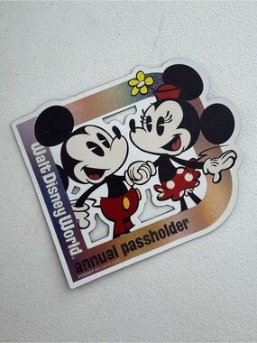 DISNEY | Annual Passholder Mickey & Minnie Glitter Magnet WDW Collectible